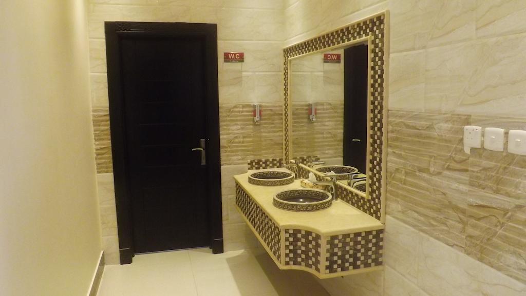 ריאד Baron Palace - Almasif Hotel Apartments חדר תמונה