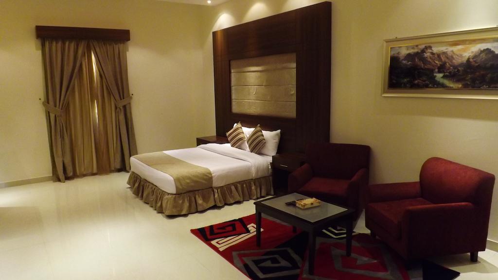 ריאד Baron Palace - Almasif Hotel Apartments חדר תמונה