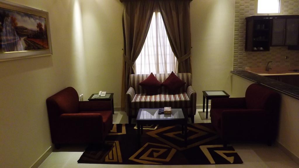 ריאד Baron Palace - Almasif Hotel Apartments חדר תמונה