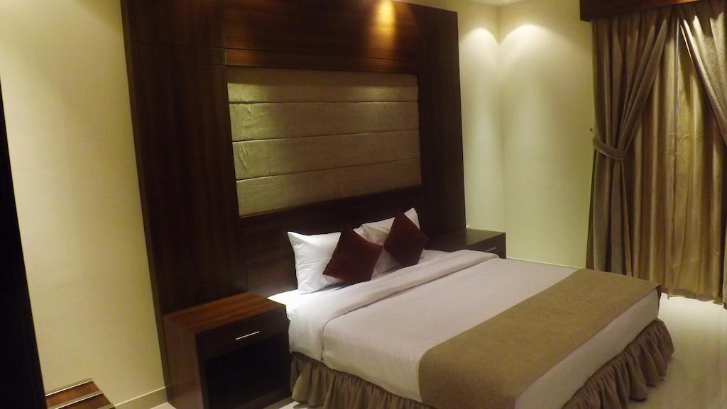 ריאד Baron Palace - Almasif Hotel Apartments חדר תמונה