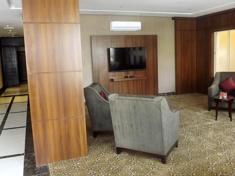 ריאד Baron Palace - Almasif Hotel Apartments מראה חיצוני תמונה