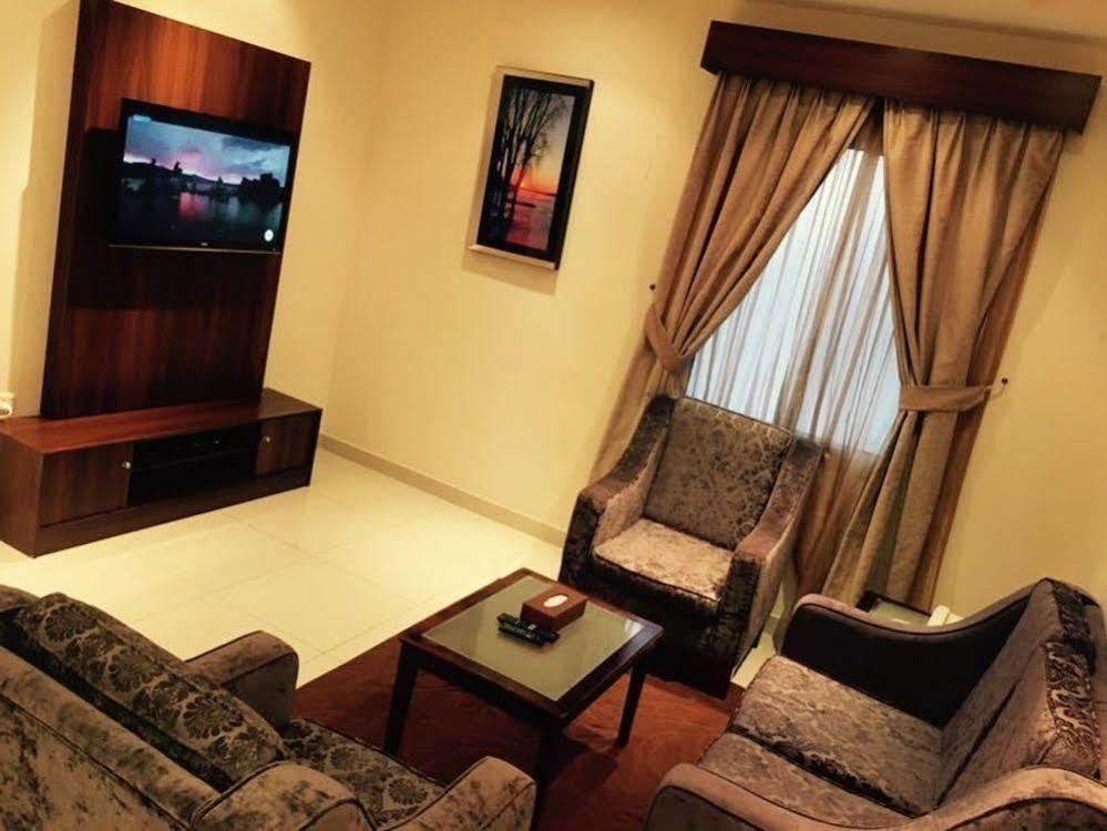 ריאד Baron Palace - Almasif Hotel Apartments מראה חיצוני תמונה