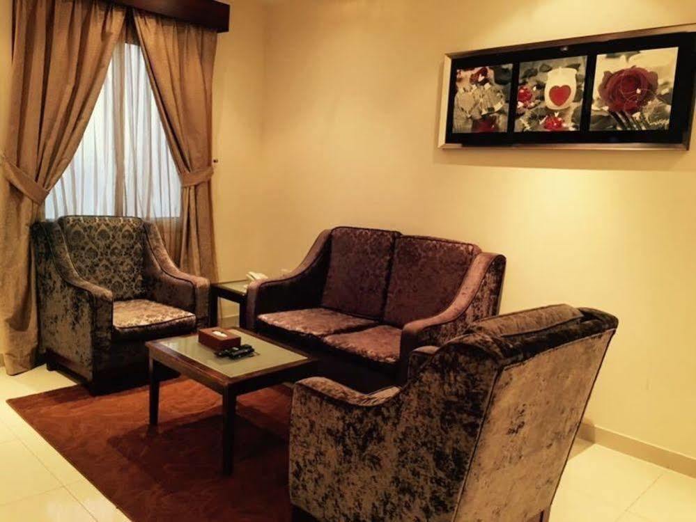 ריאד Baron Palace - Almasif Hotel Apartments מראה חיצוני תמונה