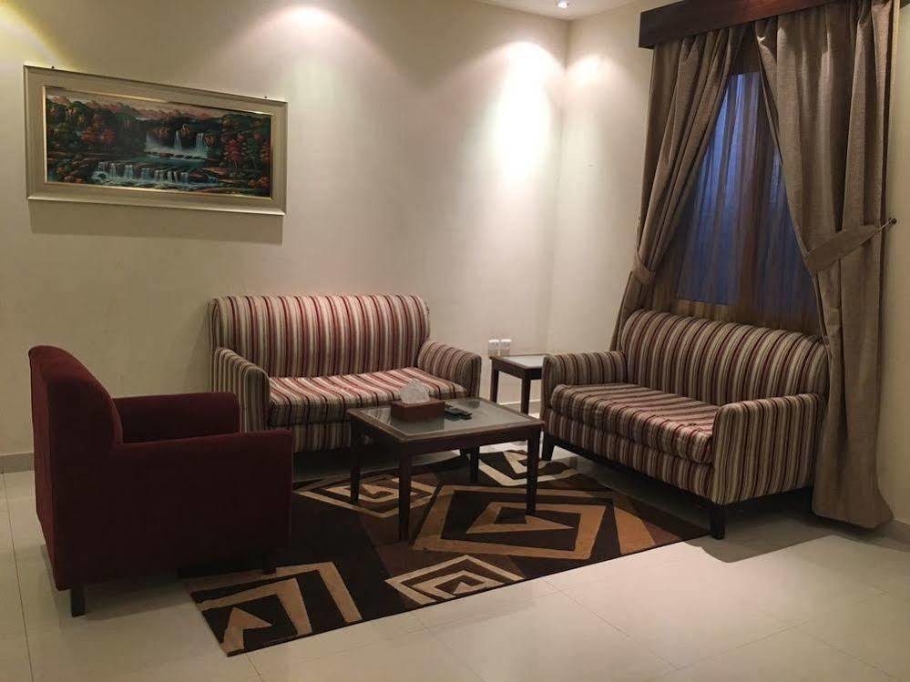 ריאד Baron Palace - Almasif Hotel Apartments מראה חיצוני תמונה