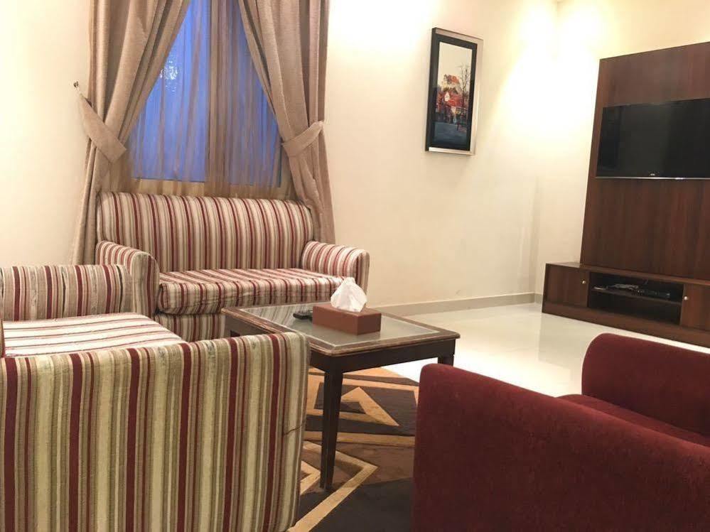 ריאד Baron Palace - Almasif Hotel Apartments מראה חיצוני תמונה