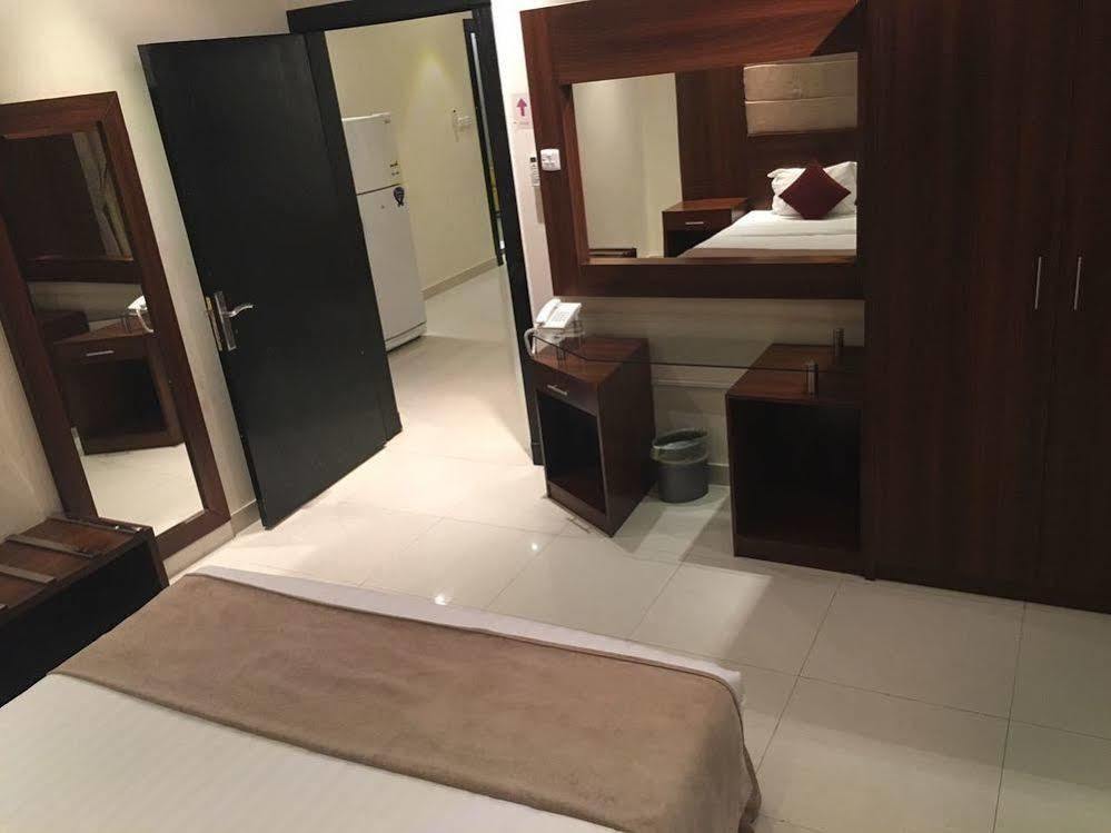ריאד Baron Palace - Almasif Hotel Apartments מראה חיצוני תמונה